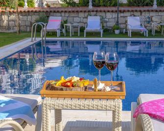 Salbakos Herakleia Hotel - Alacati - Pool