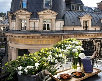 Hotel de Nell - Paris - Balcony