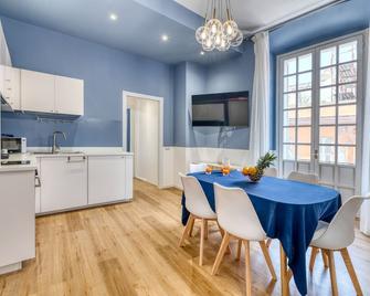 Izzhome Corso76 - Cagliari - Dining room