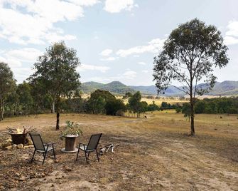 Bundaleer Tiny House 1 by Tiny Away - Martindale - Patio