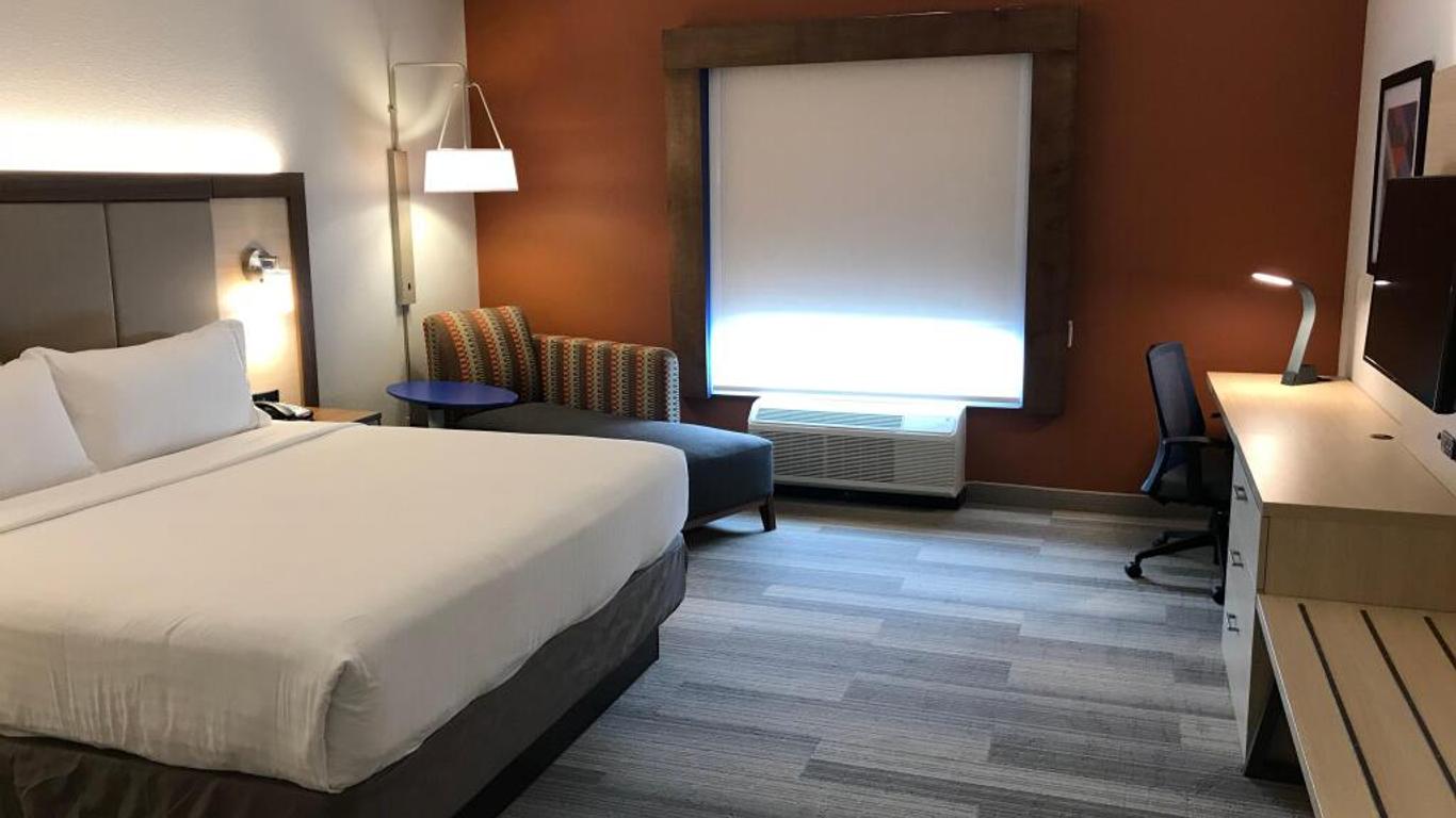 Holiday Inn Express & Suites Orlando South-Davenport By IHG