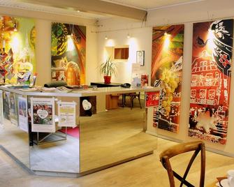 Le Gouverneur Hotel - Obernai - Front desk
