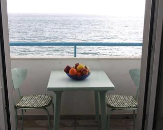 Annoula Studios and Apartments - Kardamena - Balkon