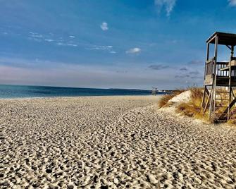 Ocean Breeze Motel - Kitchenette - South Yarmouth - Пляж