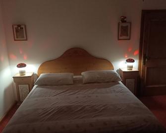 Holiday Apartment \'Natura E Comfort\' with Mountain View and Private Terrace - Danta di Cadore - Habitación
