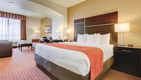 La Quinta Inn & Suites by Wyndham Denver Gateway Park - Denver - Bedroom