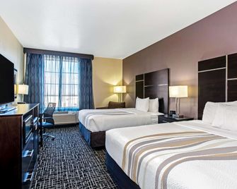 La Quinta Inn & Suites by Wyndham Denver Gateway Park - Denver - Soveværelse