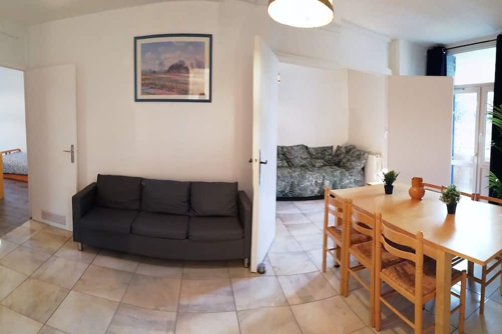 Résidence du parc des Tilleuls de Lyon 82 m2 Pkg free - Bron - Sala de estar