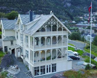 Vikinghaug - Odda - Bygning