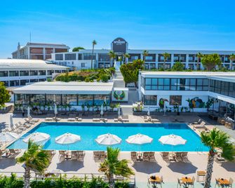 Enki Spinoza Thermal Resort Hotel - Cesme - Pool