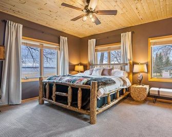 Longbow Lodge - Walker - Bedroom