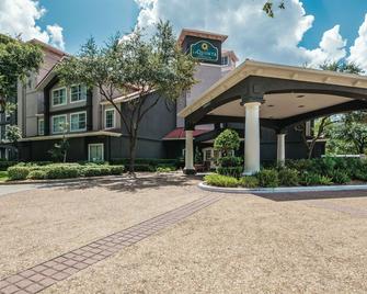 La Quinta Inn & Suites By Wyndham Houston Bush Iah South - Houston - Budynek