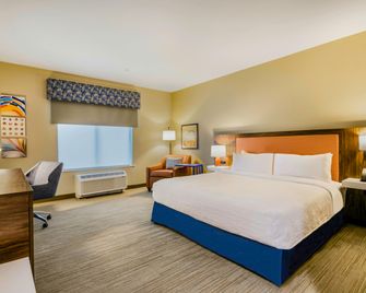 Hampton Inn & Suites by Hilton Decatur - Decatur - Makuuhuone