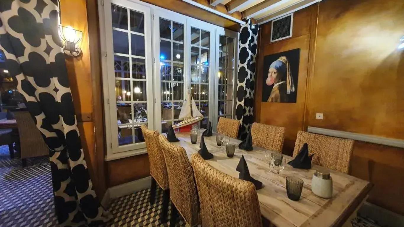 Le Manoir D'a Cote