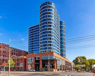 Lumina Suites - Melbourne - Edificio