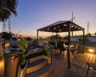 Harborside Suite 04 with Hot Tub and King Bed - San Diego - Balcony