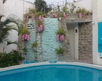 Casa Familiar Con 6 Habitaciones , Precio X Habitacaion Y X Noche En Pisco - Paracas - Pool