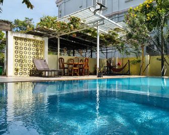 Ahha Boutique Kampot - Kampot - Piscina
