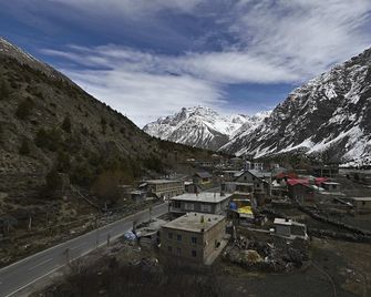 Treebo Melag Jispa With Mountain View - Jispa - Vista externa