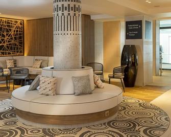 أوتل آند سبا - ثالازور سان جين دو لوز - سان-جان-دو-لوز - ردهة