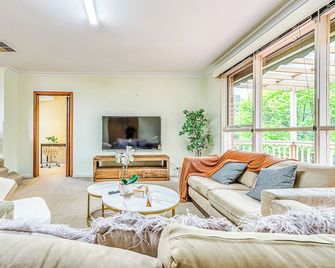 Stayau Comfy Two-Story With Pool Table - Mont Albert North - Sala de estar