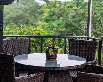 Hotel Jardines de Monteverde - Monteverde - Balcony