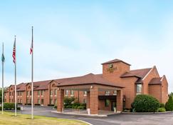 Quality Inn Chester I-75 - West Chester - Gebouw
