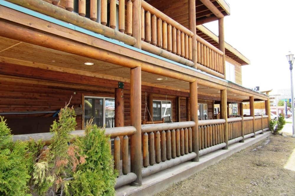 Yellowstone Lodge, West Yellowstone – Updated 2024 Prices