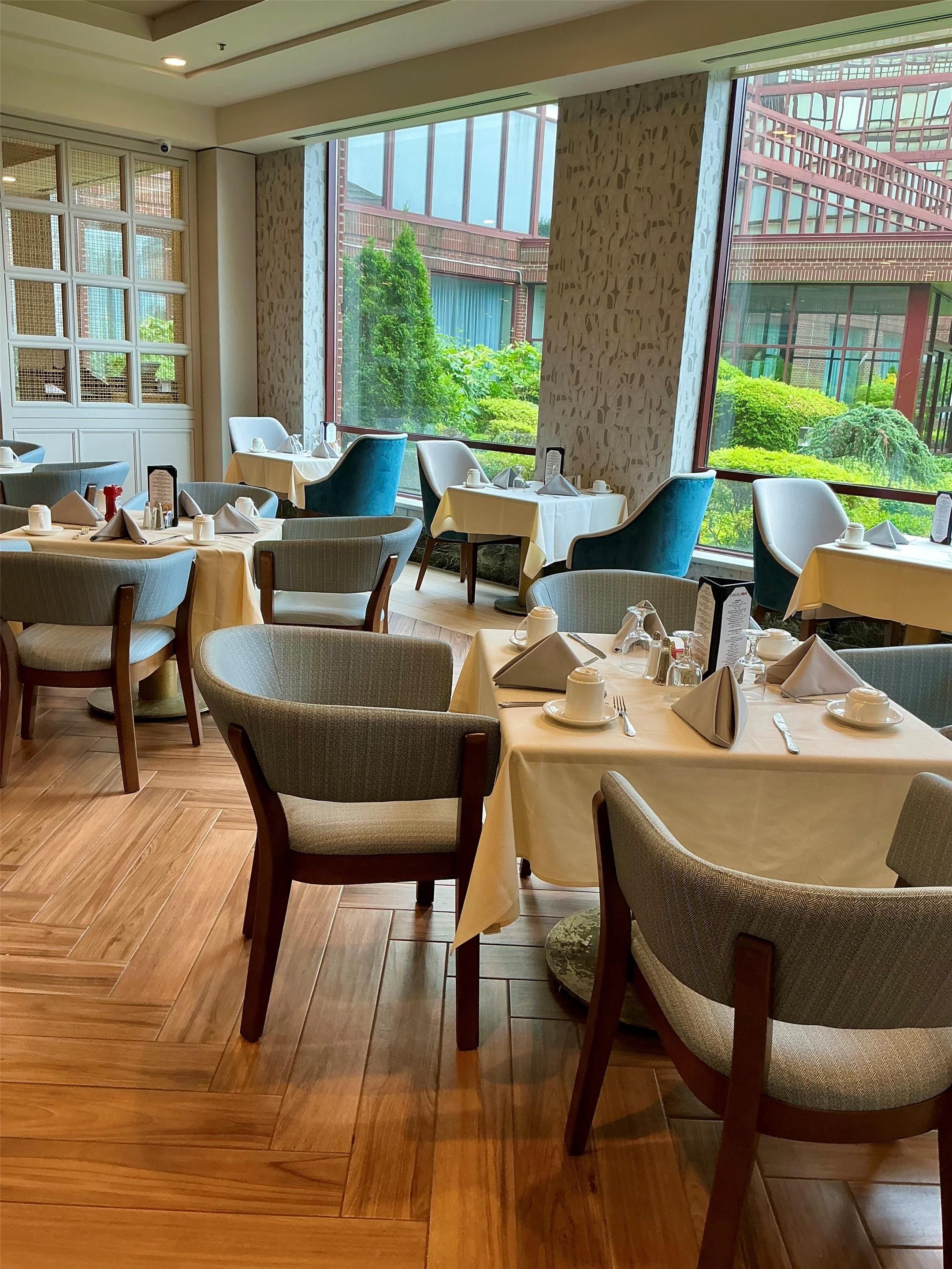 DoubleTree by Hilton New York LaGuardia Airport - קווינס - מסעדה