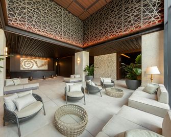 Hewitt Resort Naha - Naha - Lounge