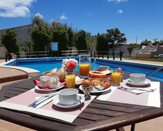 Casa Rosa Montes - Burgau