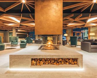 فندق لودينيلا - سانت موريتز - ردهة