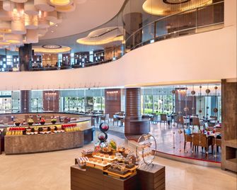 Crowne Plaza Greater Noida By IHG - Greater Noida - Restaurant