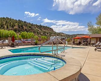 Best Western East Zion Thunderbird Lodge - Mount Carmel - Piscina