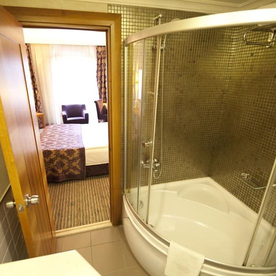 Tugcu Hotel Select image 1