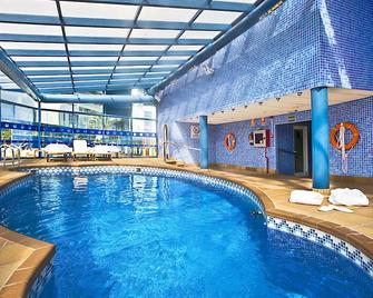 Hotel Madeira Centro - Benidorm - Bể bơi