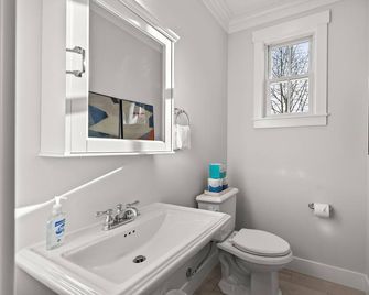 After Dune Delight by Seabrook Hospitality - Pacific Beach - Baño