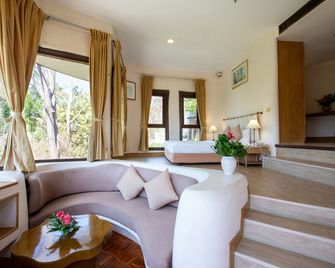 The Imperial Phukaew Hill Resort - Khao Kho - Wohnzimmer