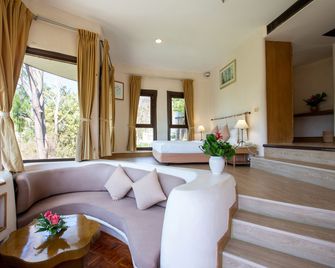 Imperial Phukaew Hill Resort - Khao Kho - Wohnzimmer