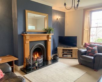 Miners Cottage - Barnard Castle - Living room