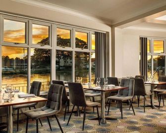 Sunday London Staines-upon-Thames Heathrow T5 - Staines-upon-Thames - Restaurant