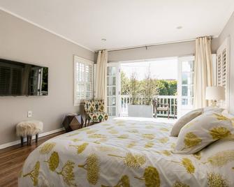 3 Bedroom house right by Beverly Hills / Westwood / UCLA - Los Angeles - Bedroom