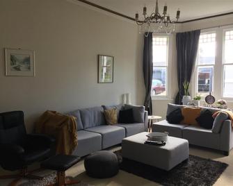 Chelsea House Bed & Breakfast - Whangarei - Salon