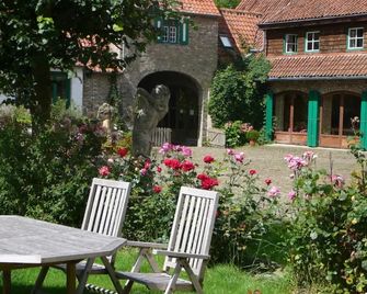 Bladelijn - Alveringem - Патіо