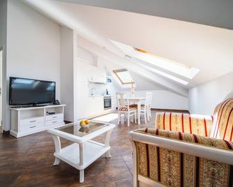 Vila Riva Apartments - Slano - Living room