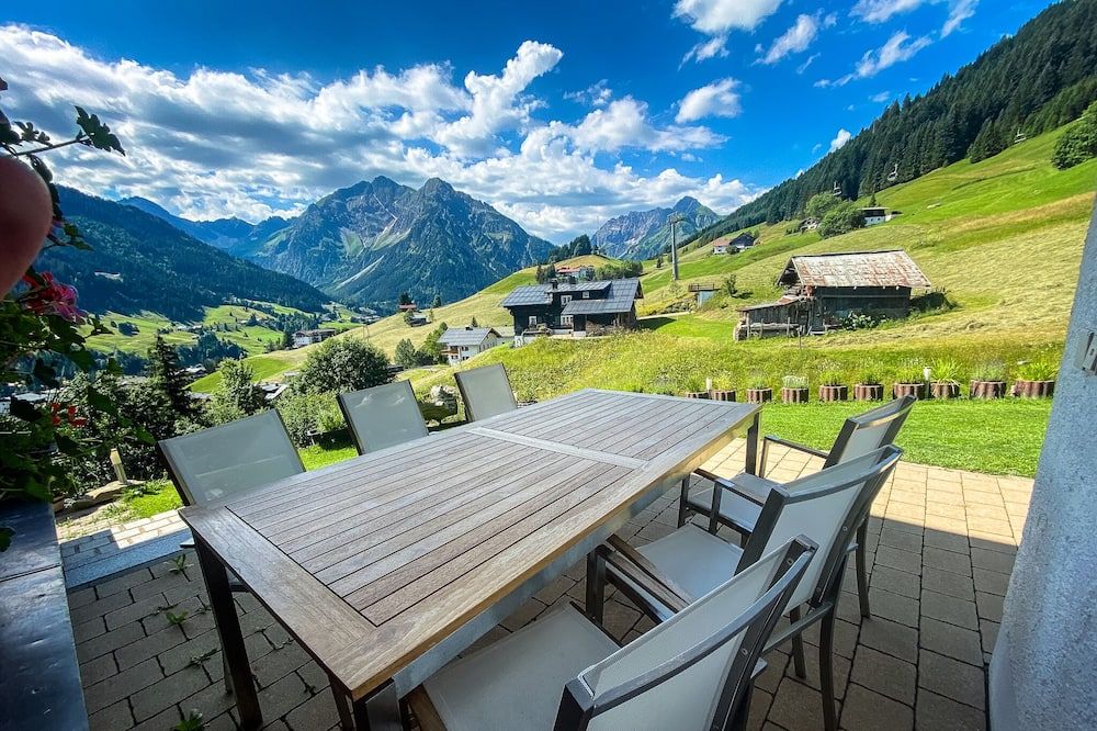 Bi-dr-Gondamaika - Hirschegg - פטיו