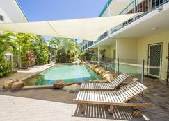 Sails 9 Beachfront Getaway Horseshoe Bay - Magnetic Island - Piscina