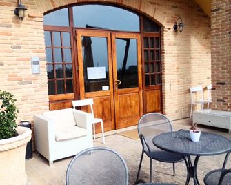 Assisium Agriturismo - אסיסי - פטיו