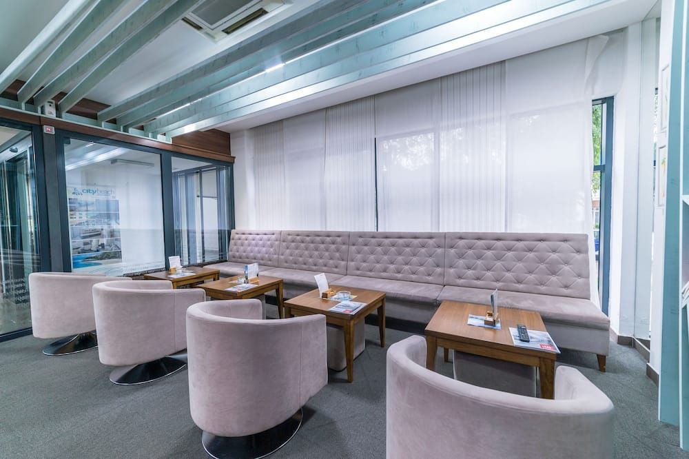 City Hotel Mostar - מוסטר - טרקלין