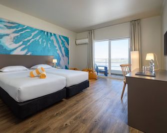 Hotel Soleil Peniche - Peniche - Bedroom
